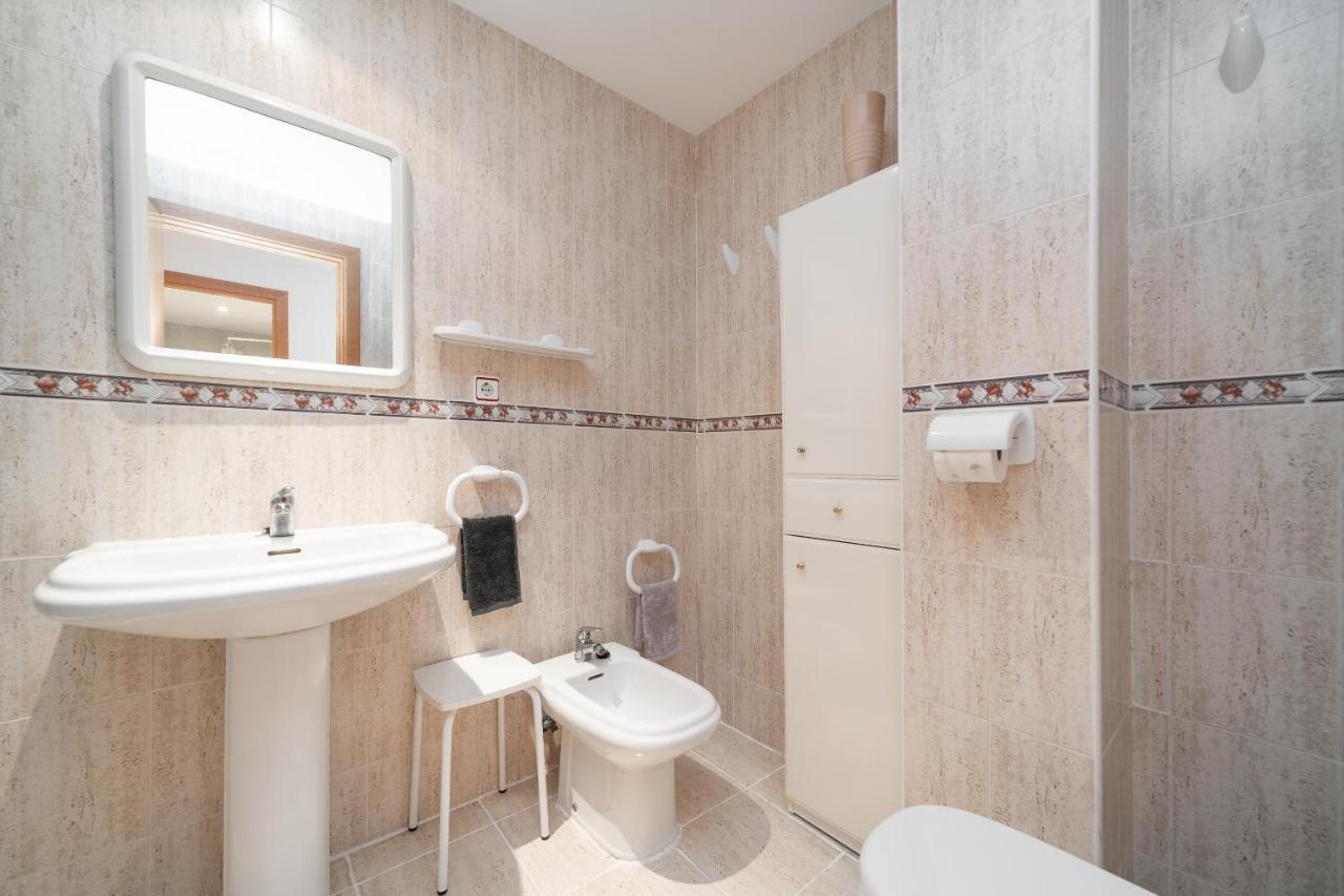 Beach Apartment Calafell Center With Parking Екстер'єр фото