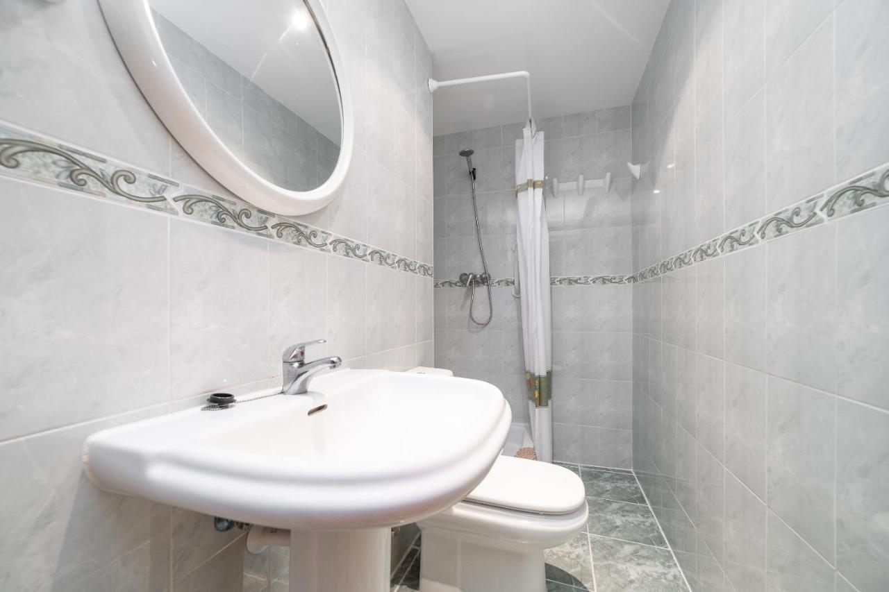 Beach Apartment Calafell Center With Parking Екстер'єр фото